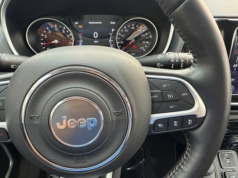 Used 2020 Jeep Compass Limited w/ Advanced Safety Group AWD/4WD image 27