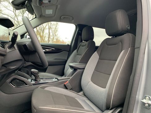 Used 2025 Chevrolet TrailBlazer LT image 24