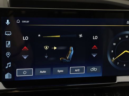 Used 2025 Chevrolet Silverado 2500 ZR2 image 34