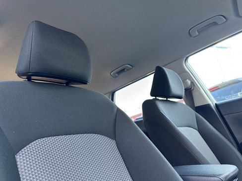 Used 2023 Kia Soul LX w/ LX Technology Package image 19