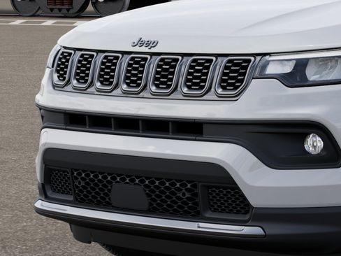 New 2026 Jeep Compass Latitude image 28
