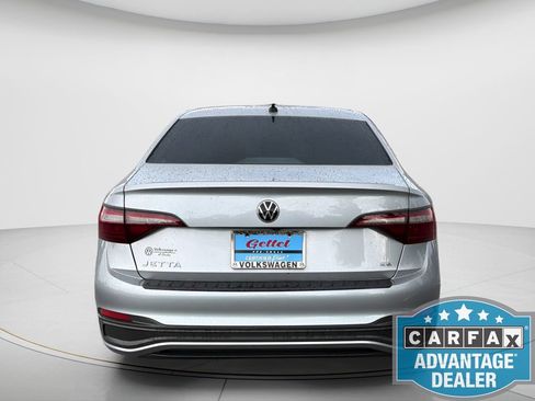 Used 2023 Volkswagen Jetta SE FWD image 6
