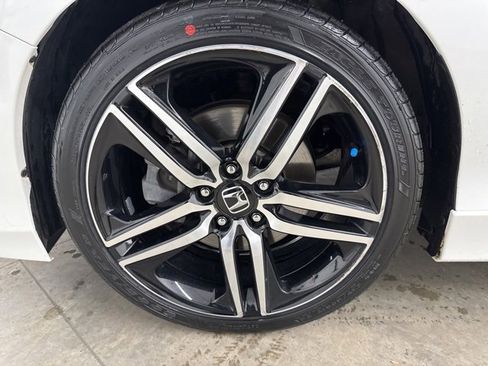 Certified 2017 Honda Accord Sport image 9
