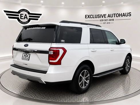 Used 2019 Ford Expedition XLT w/ Equipment Group 202A AWD/4WD image 4