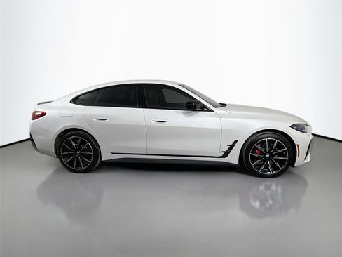 New 2026 BMW i4 eDrive40 w/ M Sport Package RWD image 5