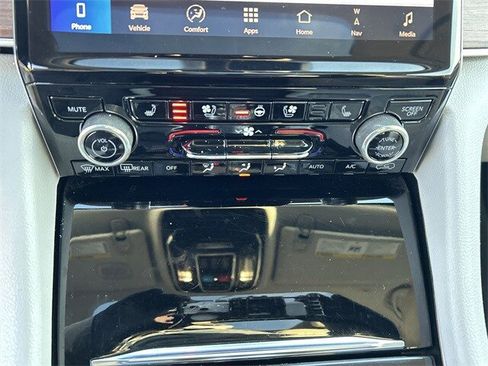 Certified 2022 Jeep Grand Cherokee Summit w/ Adv Protech Group IV image 21