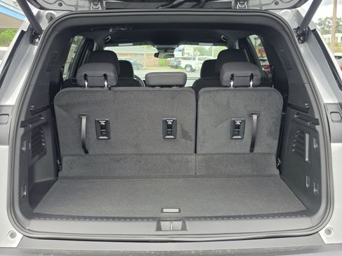 New 2026 Chevrolet Traverse LT FWD image 12