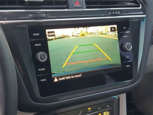 Certified 2023 Volkswagen Tiguan SE image 23