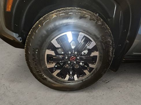Certified 2023 Nissan Frontier PRO-4X w/ Pro Convenience Package AWD/4WD image 15