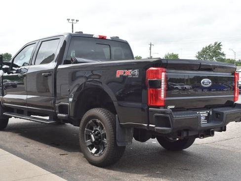 Used 2023 Ford F250 Lariat w/ Lariat Ultimate Package AWD/4WD image 16