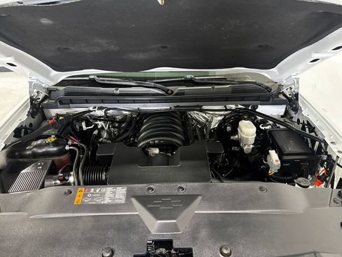 Used 2018 Chevrolet Silverado 1500 LT w/ True North Edition AWD/4WD image 12