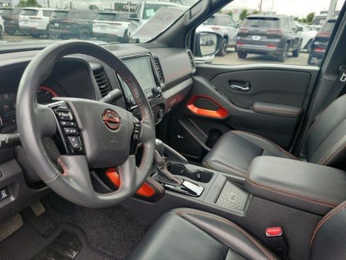 Used 2024 Nissan Frontier PRO-4X w/ Pro Premium Package AWD/4WD image 7