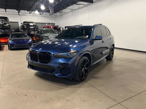 Used 2022 BMW X5 xDrive45e w/ M Sport Package image 7