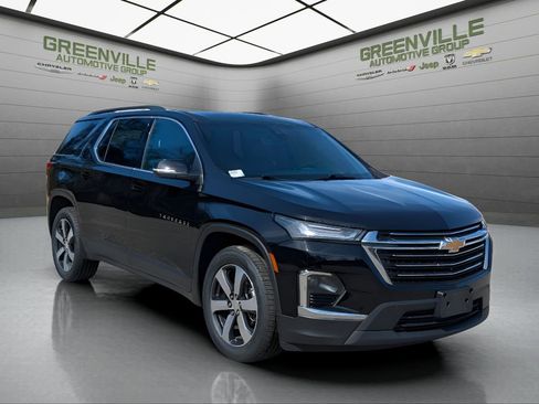 Used 2023 Chevrolet Traverse LT w/ LT Premium Package FWD image 10