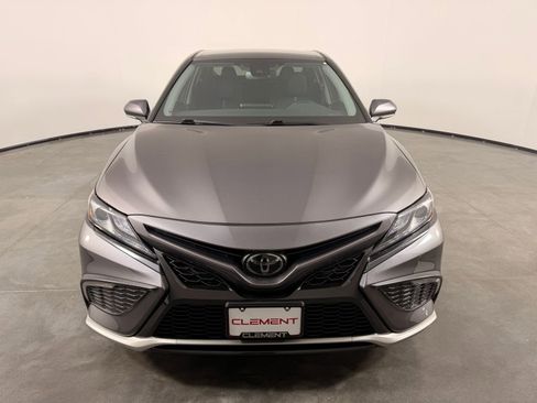 Used 2023 Toyota Camry XSE FWD image 4