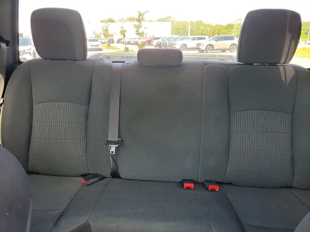 Used 2024 RAM 1500 Warlock RWD image 16