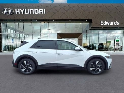 New 2026 Hyundai Ioniq 5 SEL image 10