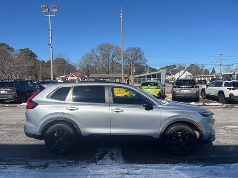 Used 2023 Honda CR-V Sport Touring image 3