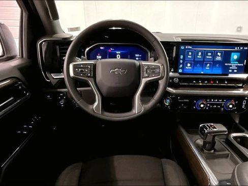 Used 2024 Chevrolet Silverado 1500 RST w/ True North Edition Plus AWD/4WD image 6