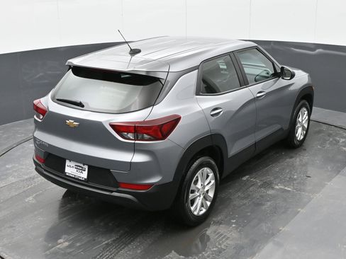 Used 2023 Chevrolet TrailBlazer LS image 35