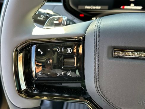 New 2025 Land Rover Range Rover Sport SV Edition Two image 13