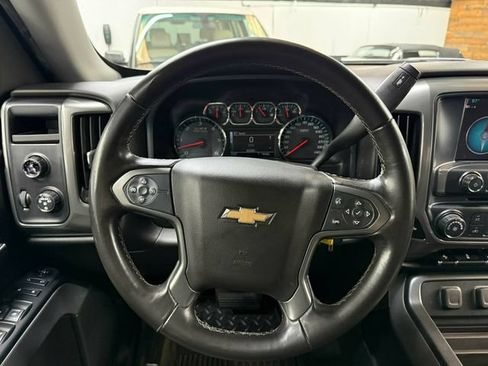 Used 2018 Chevrolet Silverado 1500 LT w/ LT Plus Package AWD/4WD image 20