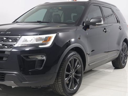 Used 2018 Ford Explorer XLT w/ Equipment Group 202A image 54