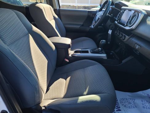 Used 2020 Toyota Tacoma SR5 image 19
