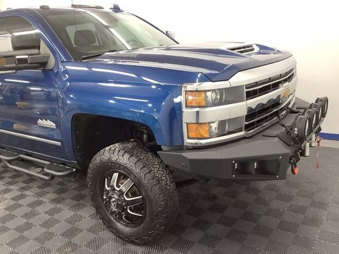 Used 2019 Chevrolet Silverado 3500 High Country w/ Duramax Plus Package image 23