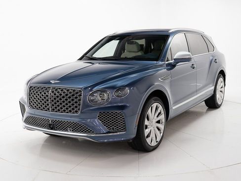 Used 2025 Bentley Bentayga Mulliner image 1