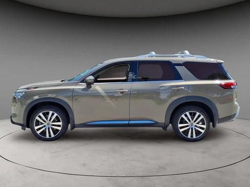 Certified 2023 Nissan Pathfinder Platinum AWD/4WD image 2