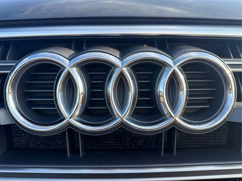 Used 2019 Audi SQ5 Premium Plus w/ Premium Plus Package AWD/4WD image 37