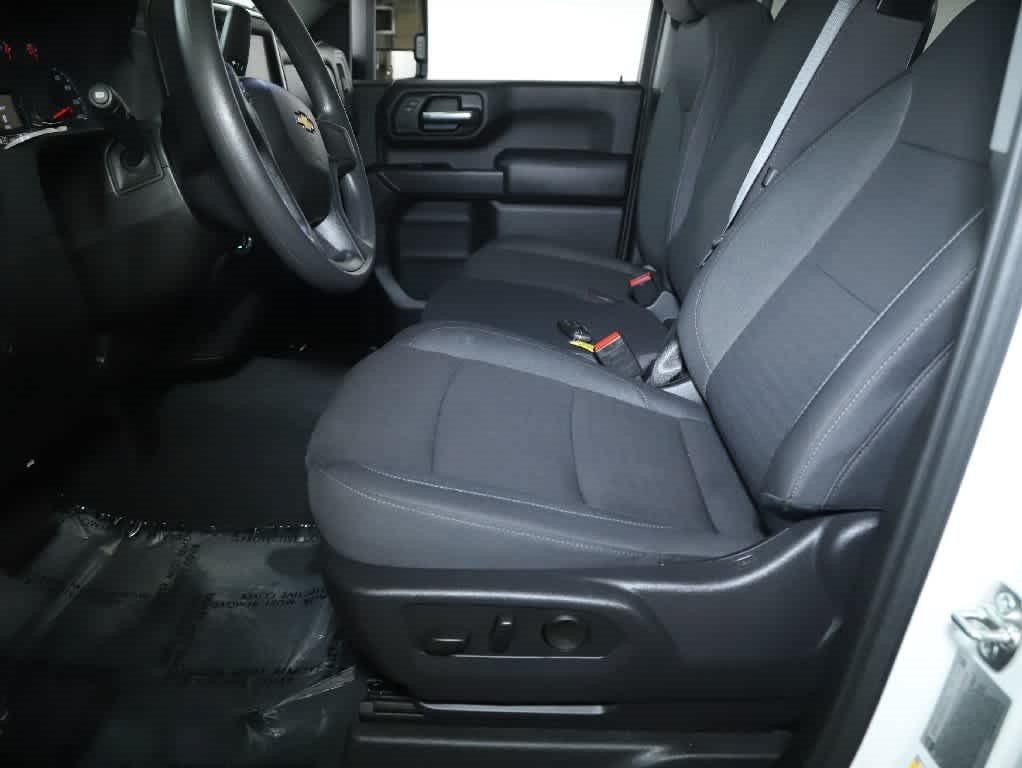 Used 2025 Chevrolet Silverado 2500 Custom w/ Custom Convenience Package AWD/4WD image 18