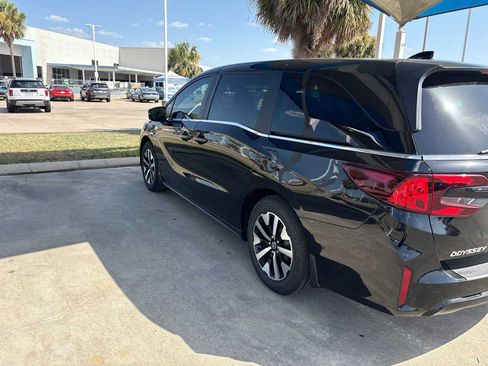 Used 2026 Honda Odyssey EX-L image 9
