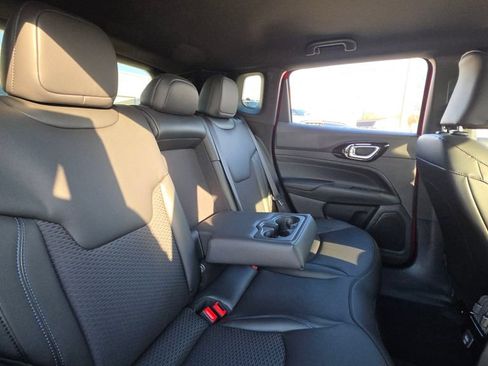 New 2026 Jeep Compass Latitude AWD/4WD image 14