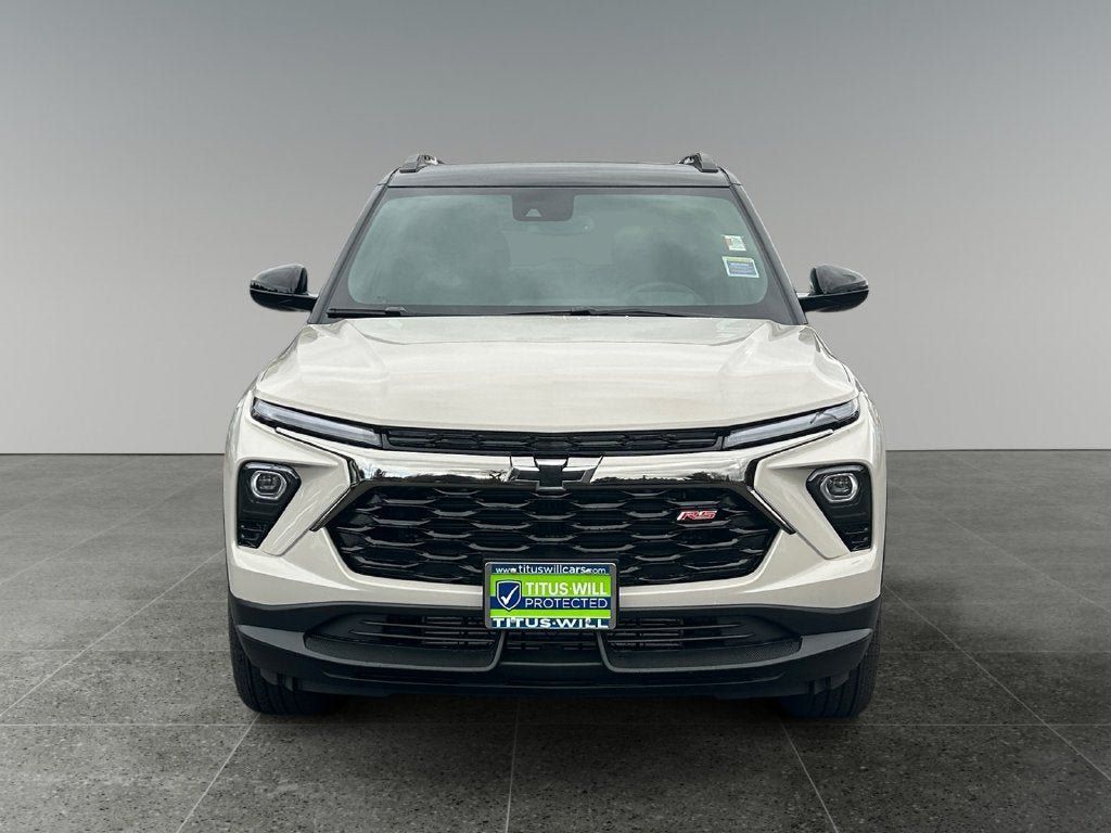 Used 2026 Chevrolet TrailBlazer RS w/ Convenience Package AWD/4WD image 2