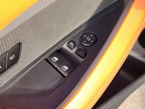 Used 2021 BMW M4 Coupe w/ M Carbon Exterior Package image 34