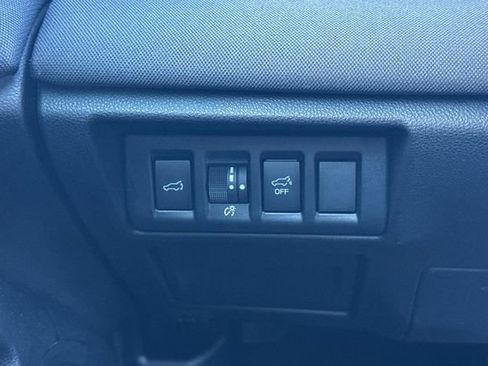Used 2023 Subaru Outback Premium w/ Popular Package #1 AWD/4WD image 31