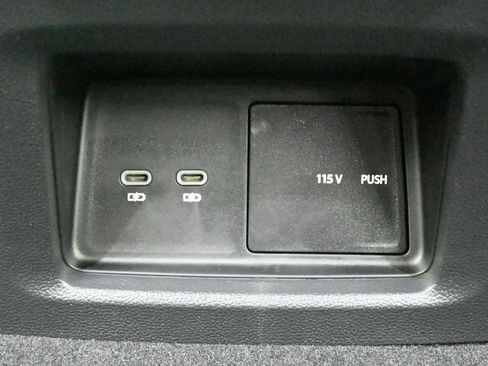 New 2026 Volkswagen Atlas SE image 25