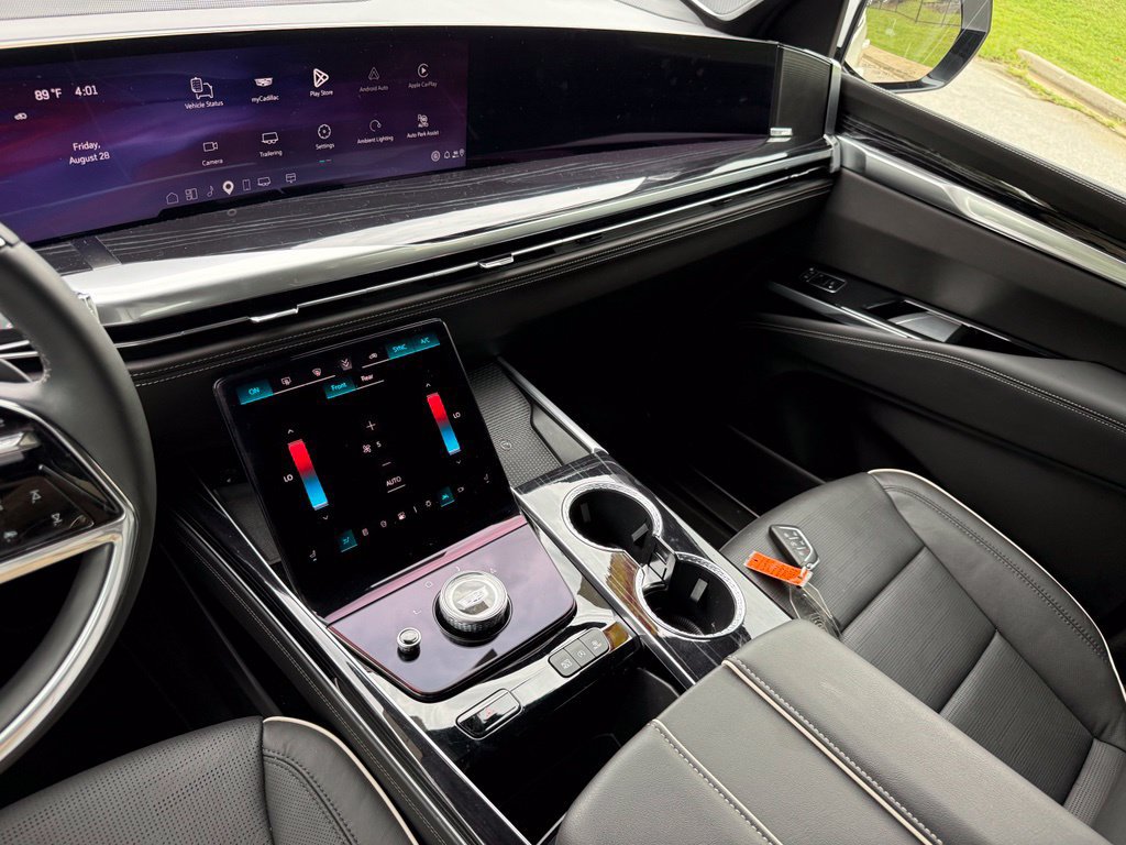 Used 2025 Cadillac Escalade Sport w/ Touring Package AWD/4WD image 34