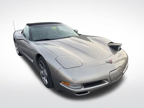 Used 2002 Chevrolet Corvette Convertible w/ Preferred Equipment Group2 image 6