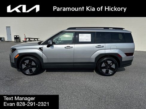 Used 2024 Hyundai Santa Fe SEL AWD/4WD image 4