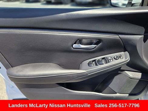 Used 2025 Nissan Sentra SV FWD image 20