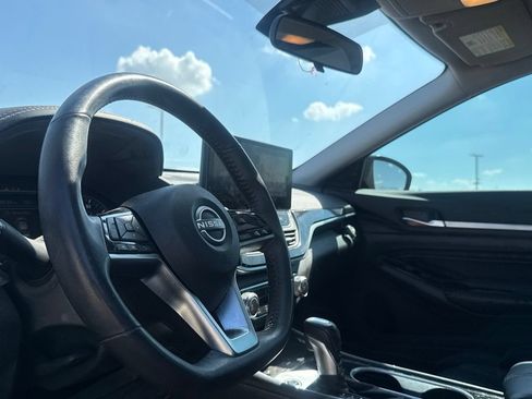 Certified 2023 Nissan Altima 2.5 SR w/ SR Premium Package FWD image 40