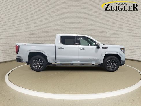 New 2026 GMC Sierra 1500 SLT w/ SLT Premium Plus Package image 4