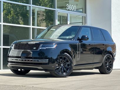 Used 2025 Land Rover Range Rover SE