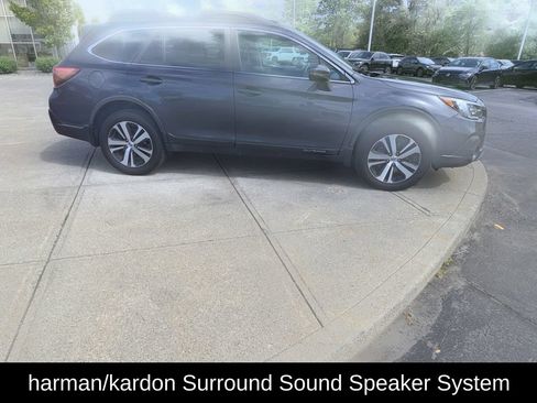 Used 2018 Subaru Outback 3.6R Limited AWD/4WD image 4