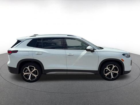 Used 2026 Volkswagen Tiguan SE FWD image 13