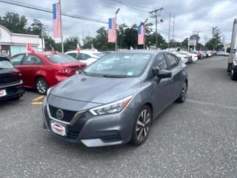 Used 2022 Nissan Versa SR w/ Convenience Package FWD image 1