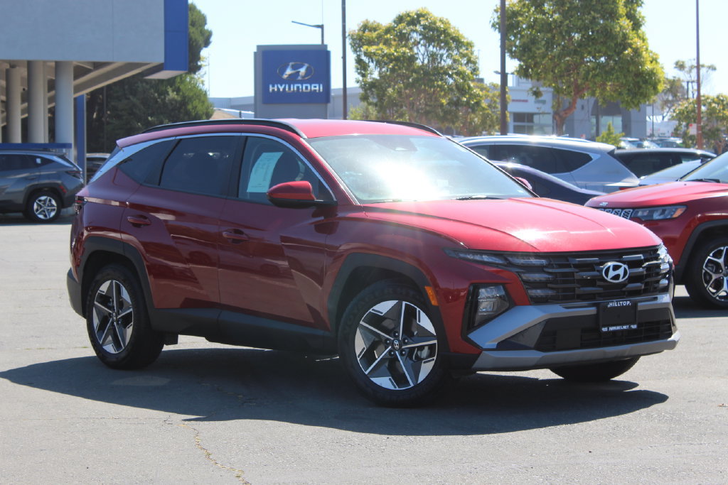 Used 2025 Hyundai Tucson SEL FWD image 1